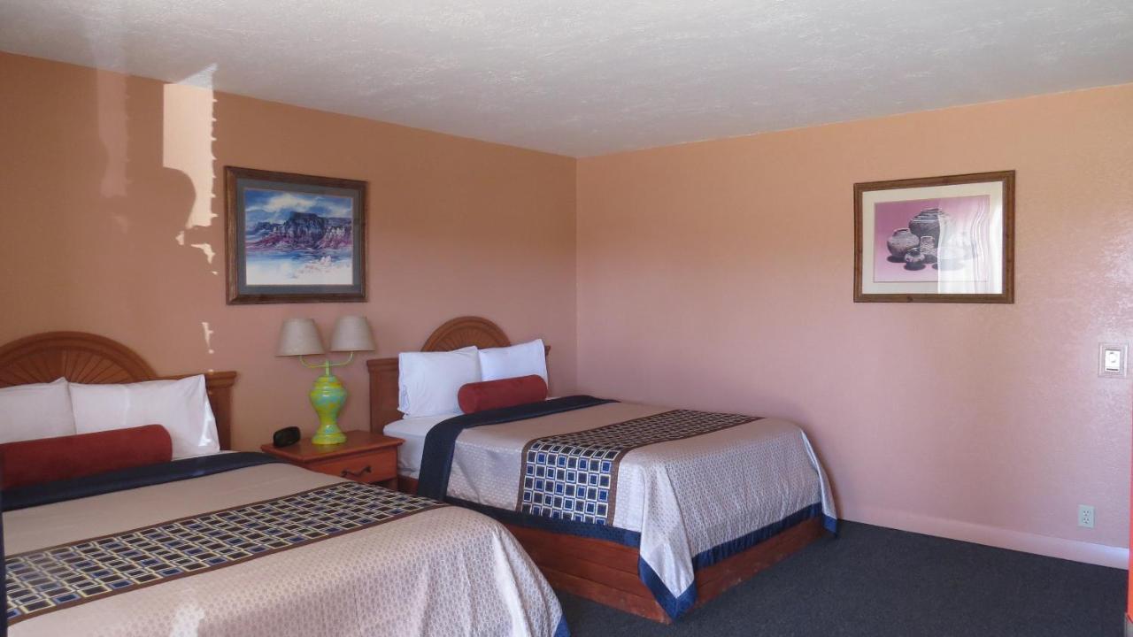 Casa Lemus Inn Raton Exterior photo
